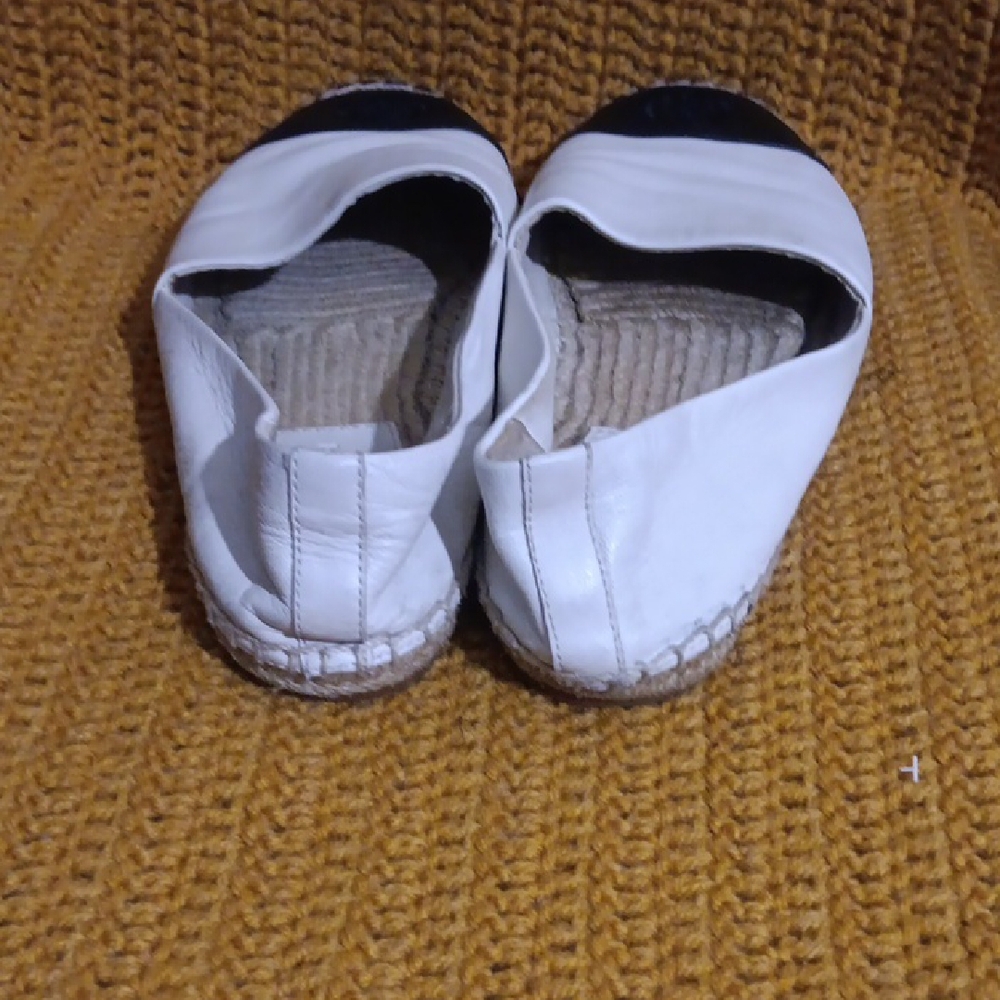 Tory Burch Black and Cream Espadrilles - Picture 4 of 5